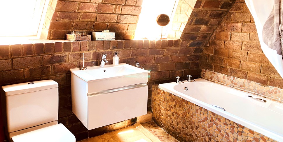 Africa Suite Bathroom First Floor