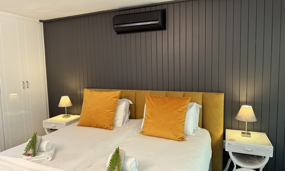 Cheetah Bedside Cheetah Beside