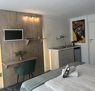 Cheetah Room
