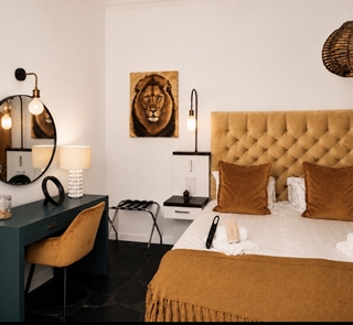 Lion Room