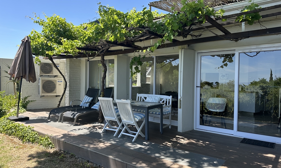 Zebra Suite lounge area Zebra Suite lounge area